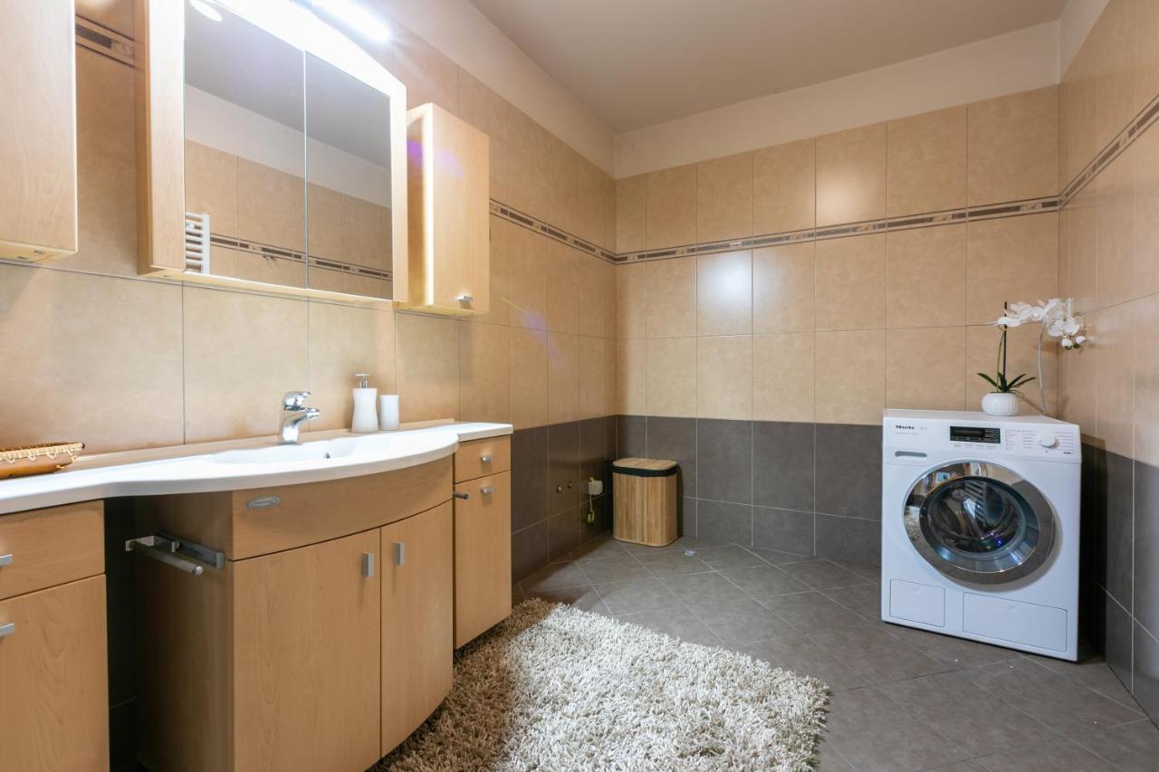 Apartman Family Heritage